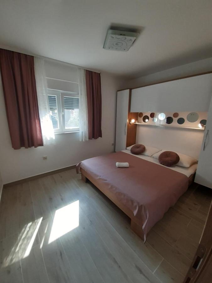 Apartment Lucky With Jacuzzi تروغير المظهر الخارجي الصورة