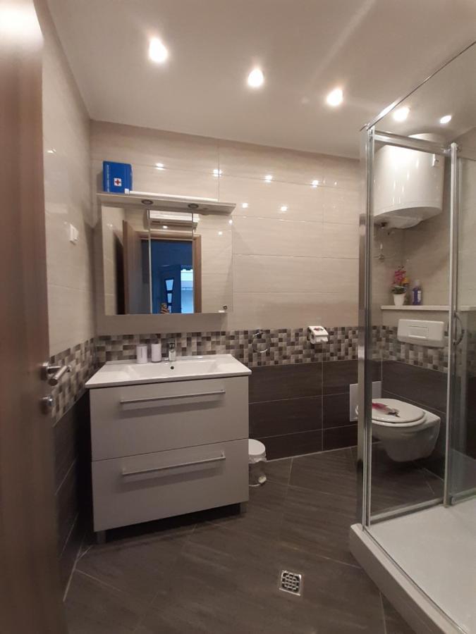 Apartment Lucky With Jacuzzi تروغير المظهر الخارجي الصورة