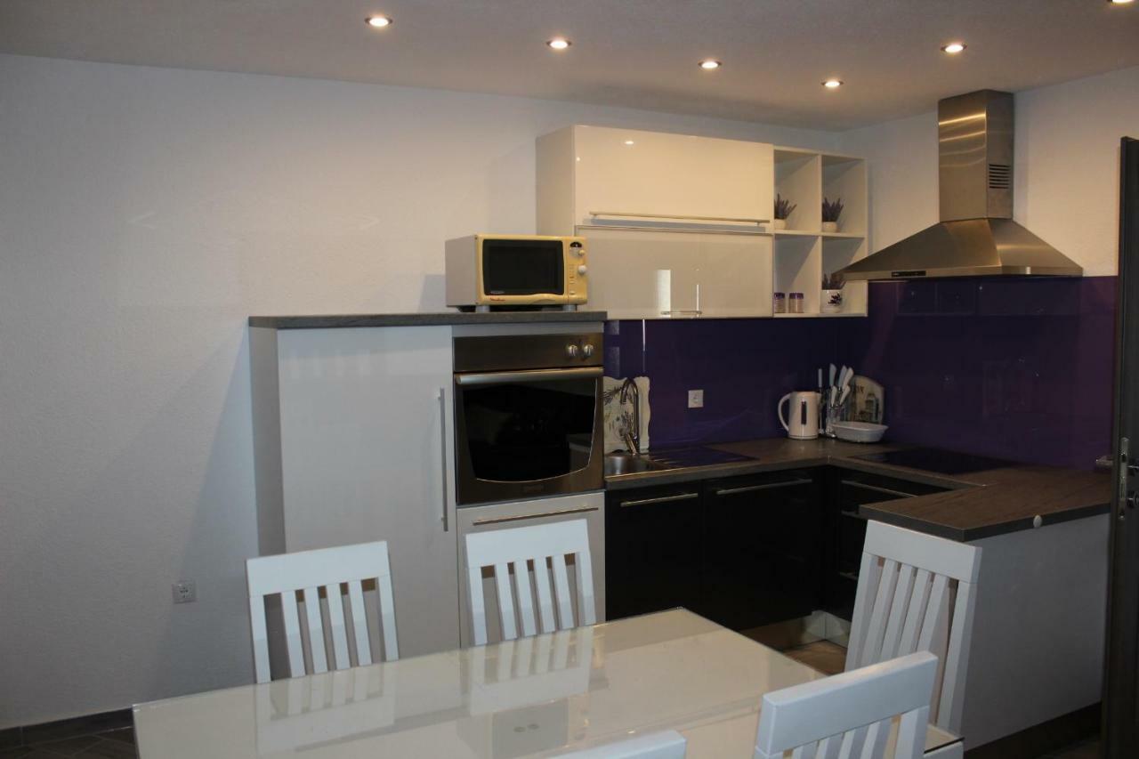 Apartment Lucky With Jacuzzi تروغير المظهر الخارجي الصورة